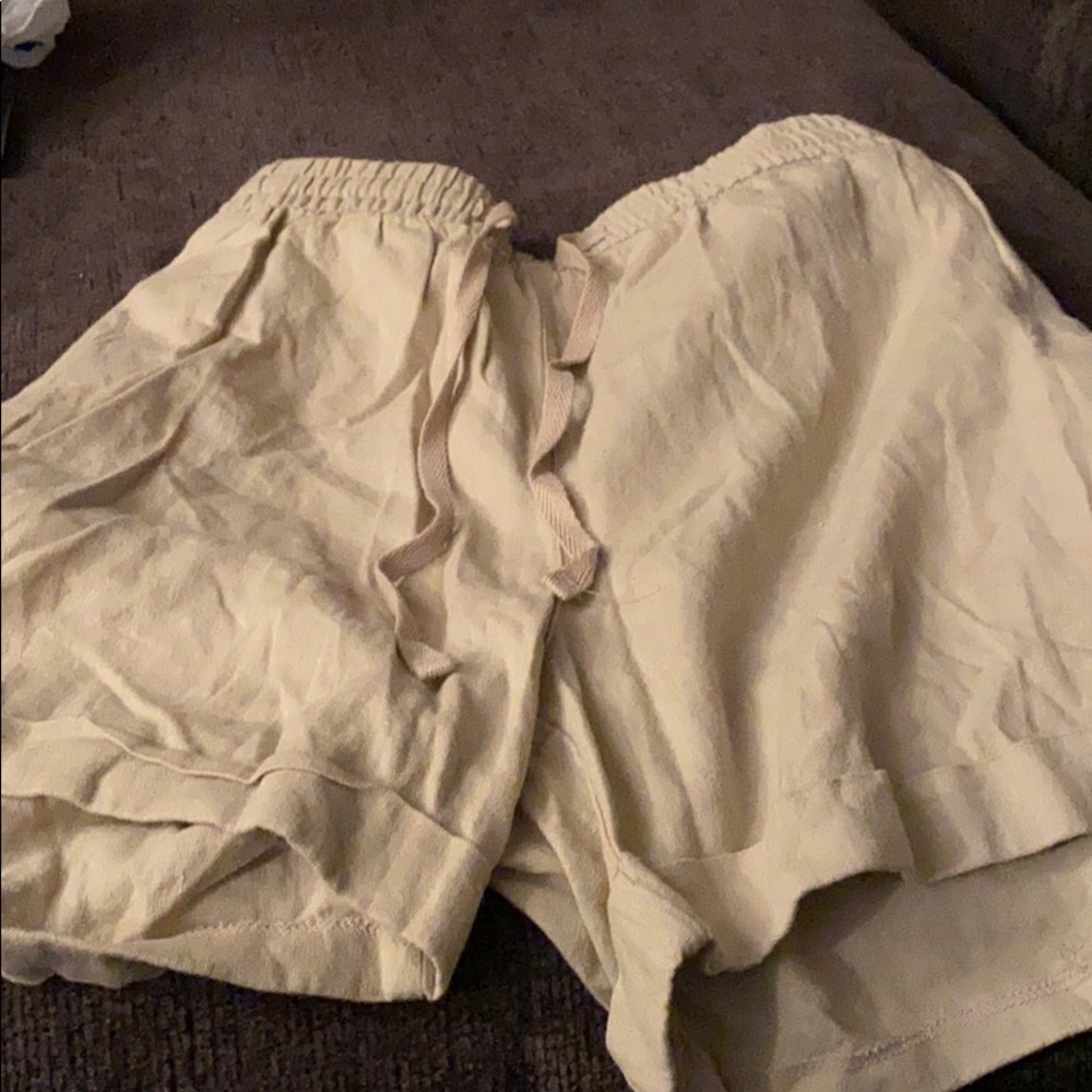 Cute cuffed linen shorts, elastic waist